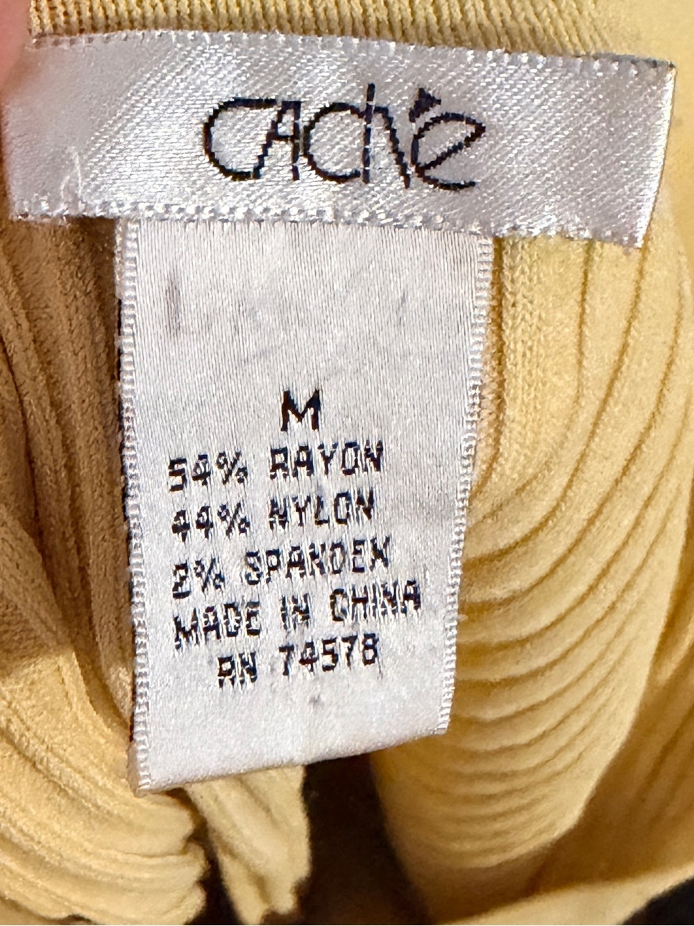 Cache Ribbed Yellow Sweater - Picture 5 of 6